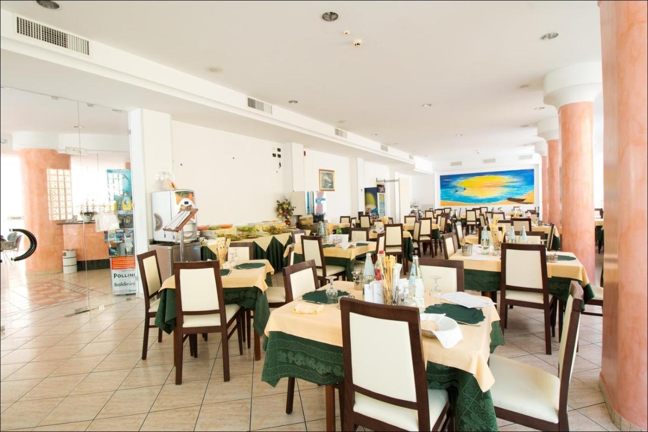 Hotel Belfiore Misano Adriatico Exterior photo