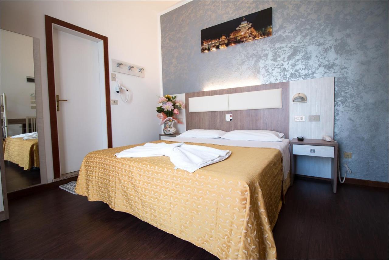 Hotel Belfiore Misano Adriatico Exterior photo