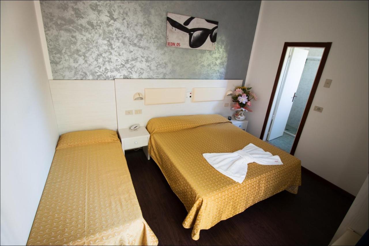 Hotel Belfiore Misano Adriatico Exterior photo