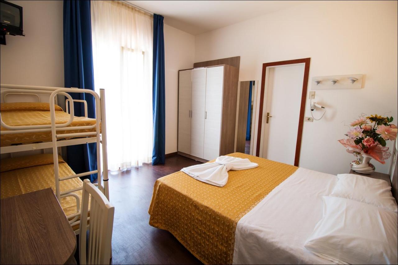 Hotel Belfiore Misano Adriatico Exterior photo