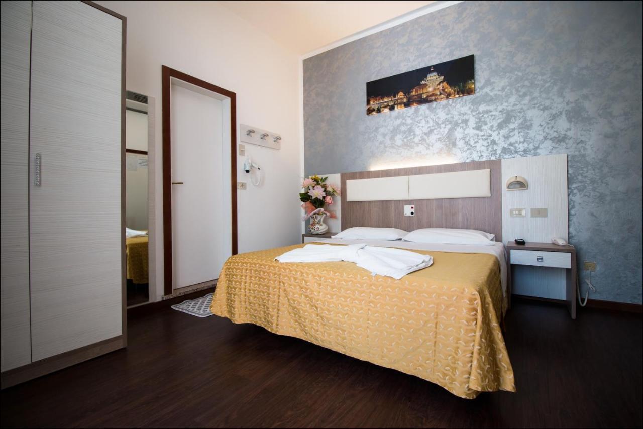 Hotel Belfiore Misano Adriatico Exterior photo